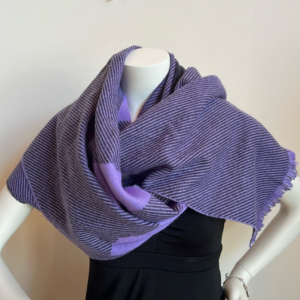 Gap scarf purple and black soft versatile NWT Viking colors!